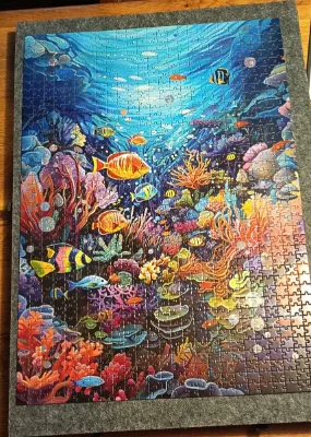 Holographic · photo 1