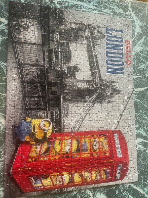 Boîte de 3 puzzles minions — photo 2