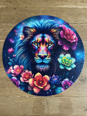 Rainbow lion · photo 2