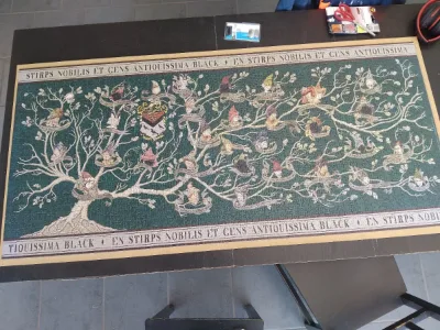 Black family tree · photo 1