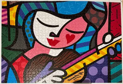 Girl with guitar — photo 1