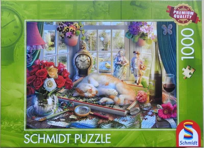Puzzlezeit mit Katze