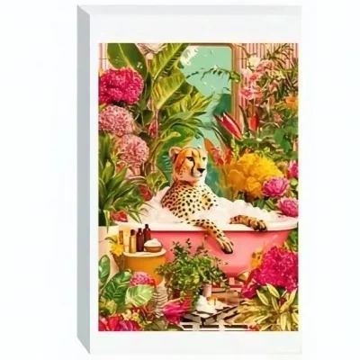Léopard dans Baignoire Tropicale avec Fleurs Roses