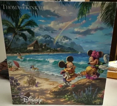 Mickey and Minnie in Hawaii