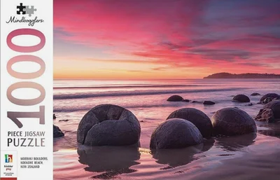 Moeraki Boulders, Koekohe Beach, New Zealand