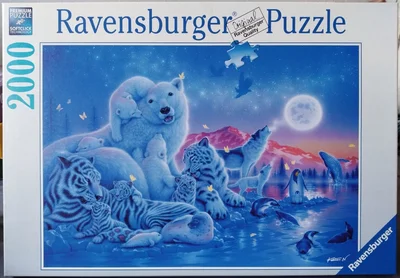 In the Polar Moonlight (Polartiere im Mondschein)